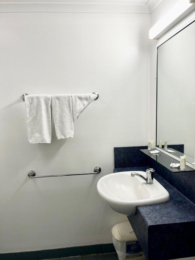 Banana Hotel Motel Экстерьер фото